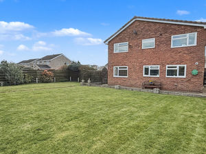 Photo 16- click for photo gallery